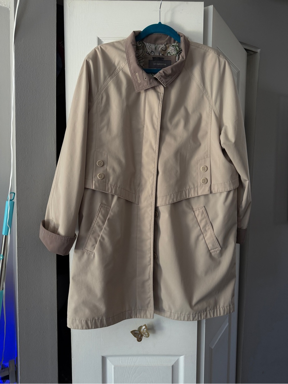 Liz Claiborne Light Beige Trench Coat with Taupe Trim